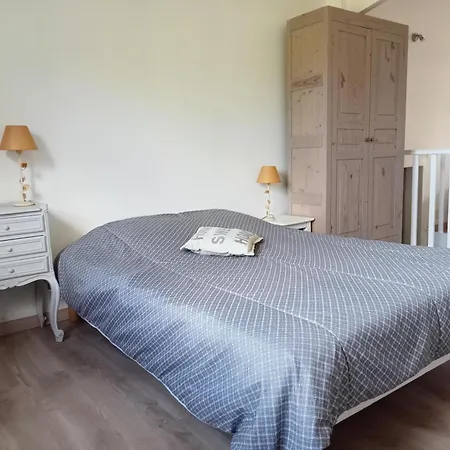 Chez Cecile Et Jean-no Frühstückspension Gan